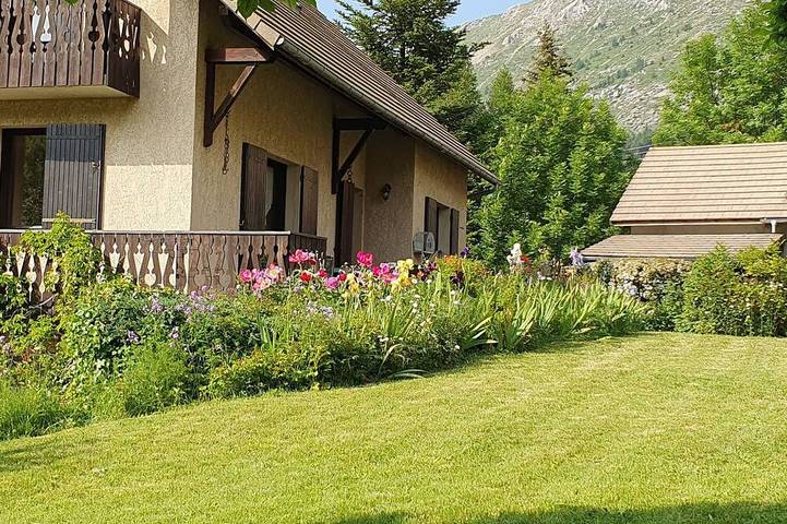 Chalet pour 9 personnes, avec balcon et jardin - 1