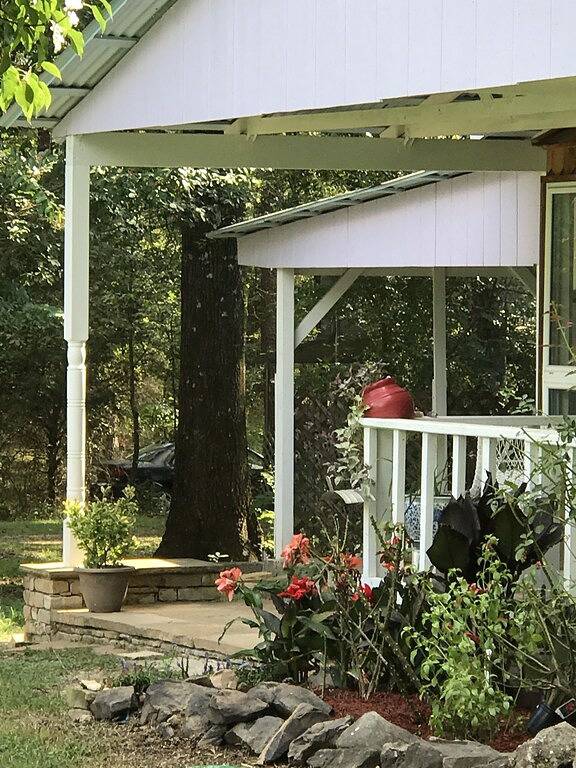 Geräumige Hütte auf einem schönen Grundstück nur 10 Minuten vom See entfernt in Ouachita National Forest