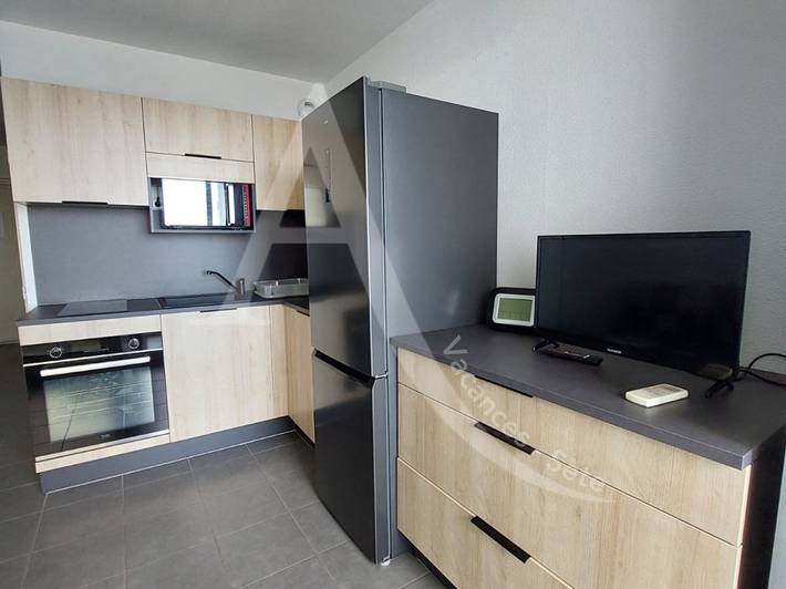 Ganze Wohnung, 025 / T2 Avec Clim Salon, Piscine Et Vue Mer in Sete, Mittelmeerküste (Frankreich)