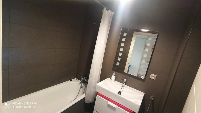 Gîte pour 5 personnes, avec jardin à Bourg-Madame - 3