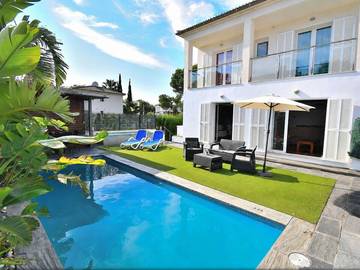 Holiday home in Muro, North Majorca für 8 