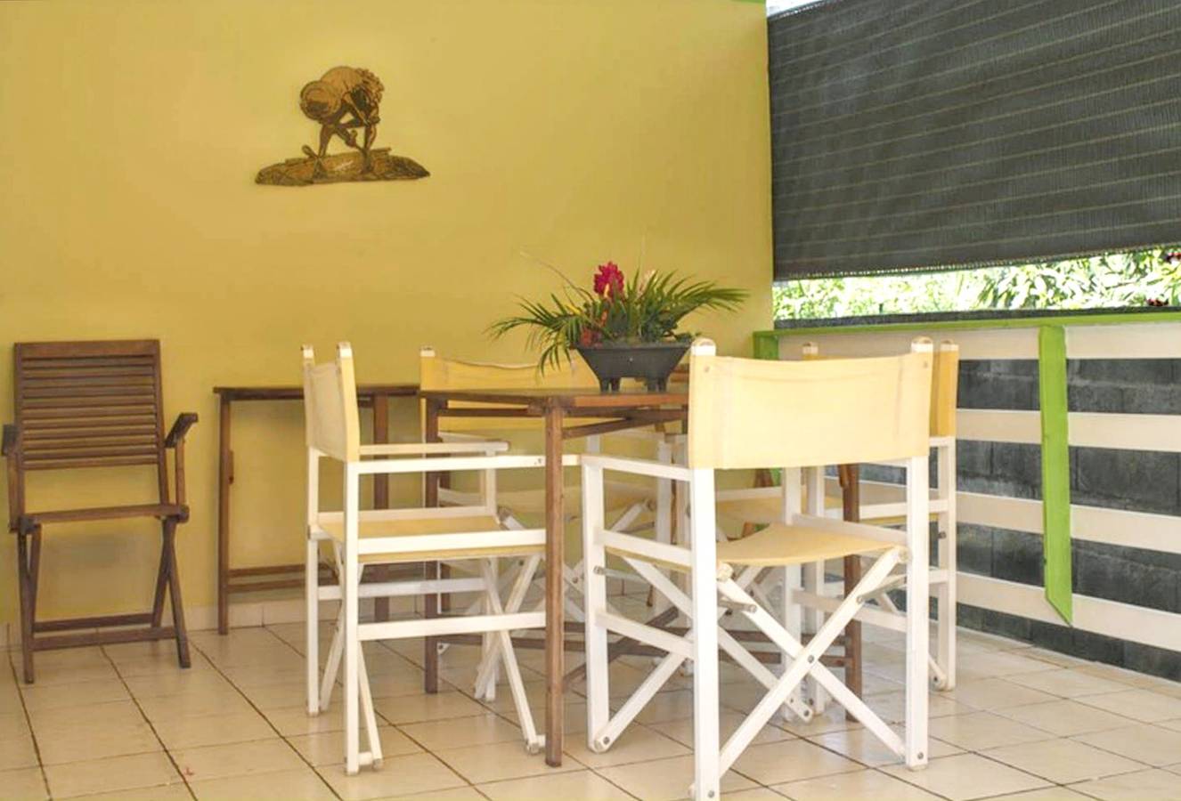 Encantador Bungalow en Sainte-Rose con Piscina Compartida in Saint Rose, Guadalupe