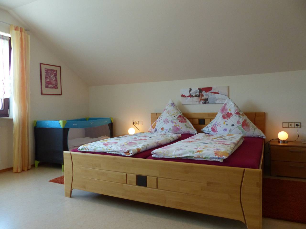 Ganze Ferienwohnung, Ferienwohnung Eva Heinemann - Ferienwohnung mit zwei Schlafzimmern, 84qm in Singen, Hegau