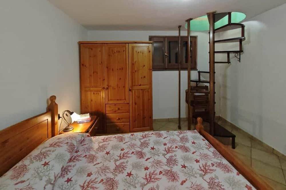 Ganze Wohnung, Apartment-Apartment-Eigenes Badezimmer in Santa Caterina di Pittinuri, Cuglieri
