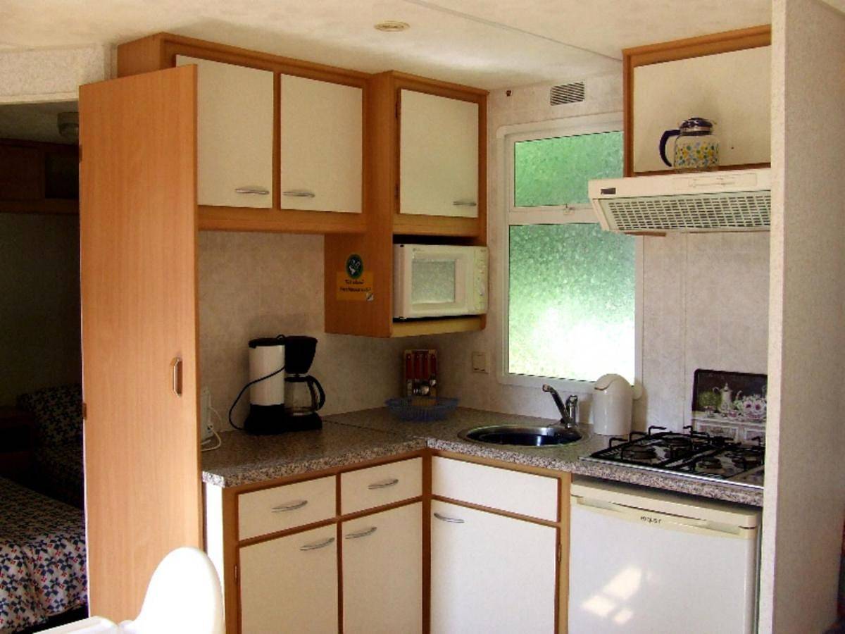 Stacaravan 6 persoons - Camping Le Soustran in Neuvic, Région d'Ussel