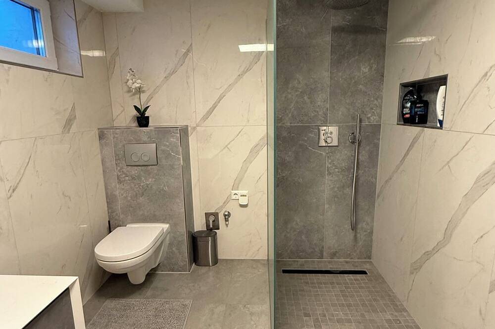 Ganze Wohnung, Ein Ort an dem Luxus und Ruhe aufeinandertreffen. in Singen, Hegau