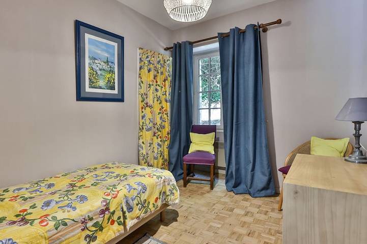 Location de vacances pour 5 personnes, avec piscine ainsi que terrasse et jardin à Coly - 4