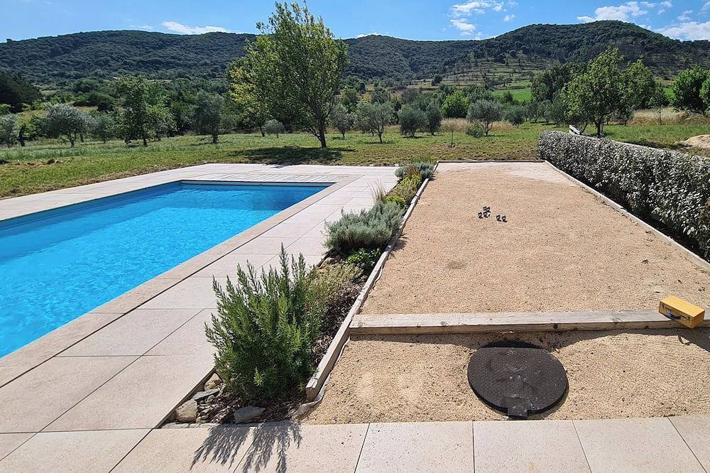 La Patale, charming house with swimming pool at the gateway to the Ardèche gorges in Lagorce, Ardèche