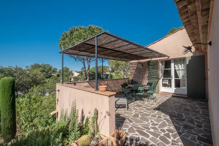 Casa de vacaciones para 6 personas, con terraza y jardín - 1