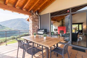 Casa De Vacaciones para 12 Personas en Cabezón de Liébana, Cordillera Cantábrica, Foto 2