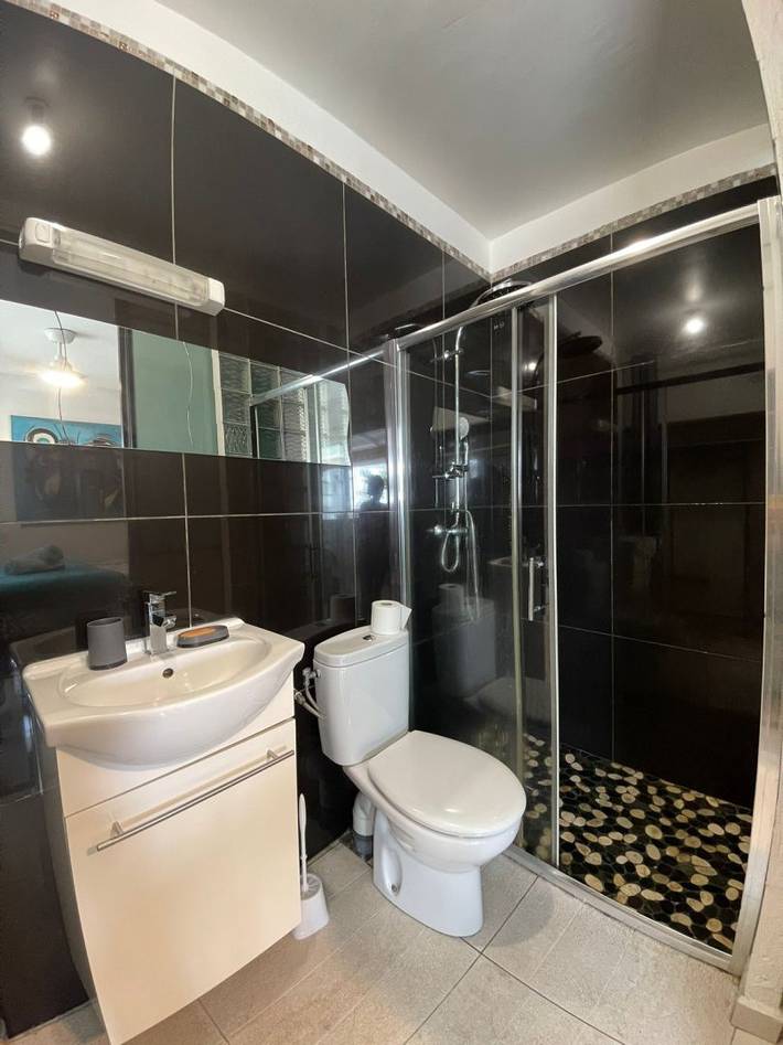 Gîte pour 3 personnes, avec piscine et jardin à Saint-François - 4