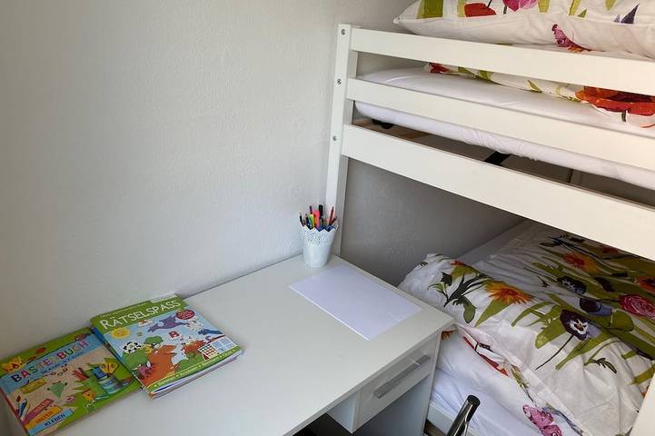 Ganze Wohnung, Wunderschöne frisch renovierte Ferienwohnung 2020 mit Pool in Stockheim (Oberfranken), Frankenwald