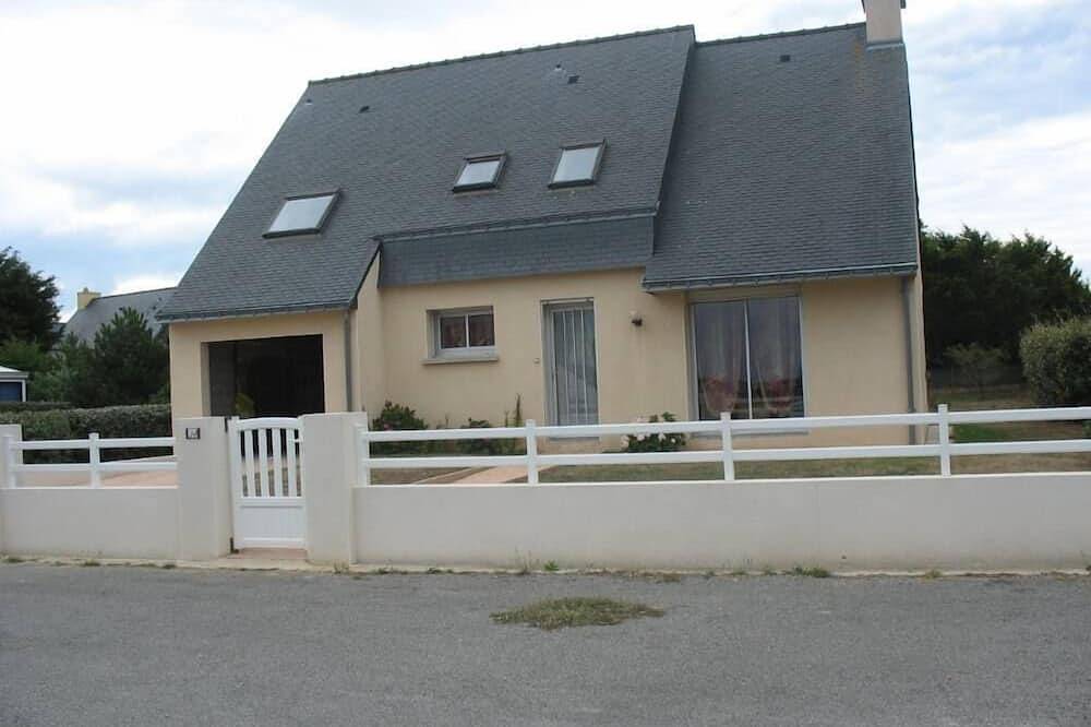 Belle Maison avec Jardin, Vue et accès à la Plage par les Dunes (600 m), in Erdeven, Côte des Mégalithes