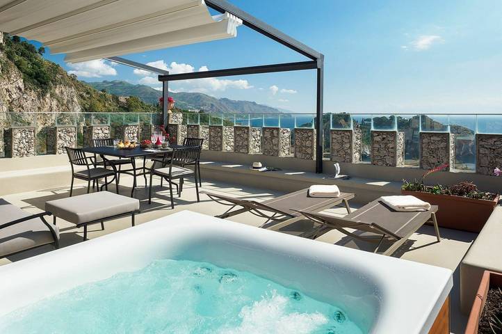 Ferienwohnung für 3 Personen, mit Balkon und Terrasse in Taormina - 2