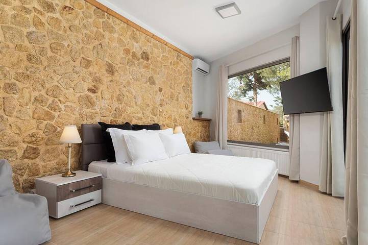 Location de vacances pour 17 personnes, avec jardin ainsi que balcon et sauna dans Anavissos - 3