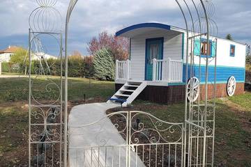 Gîte pour 2 personnes, avec jardin à Laragne-Montéglin