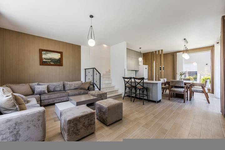 Villa pour 8 personnes, avec Balcon et Jardin en Albanie