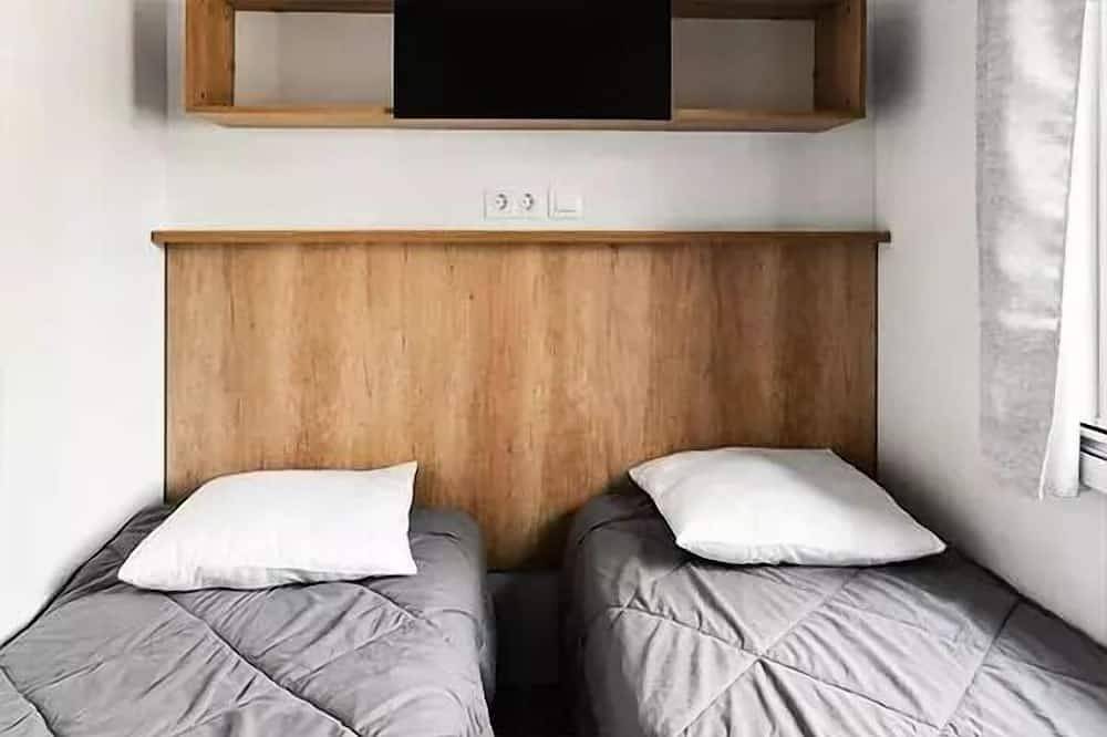 Mobil-home | Premium Exclusive | 3 Ch. | 6 pers. | Terrasse surélevée | A/C | Tv in Régusse, Région de Brignoles