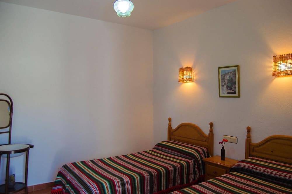 Encantadora casa en complejo con piscina in Válor, Provincia de Granada