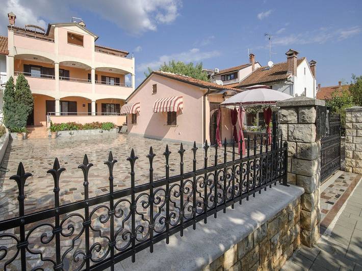 Ferienwohnung für 4 Personen, mit Balkon in Rovinj