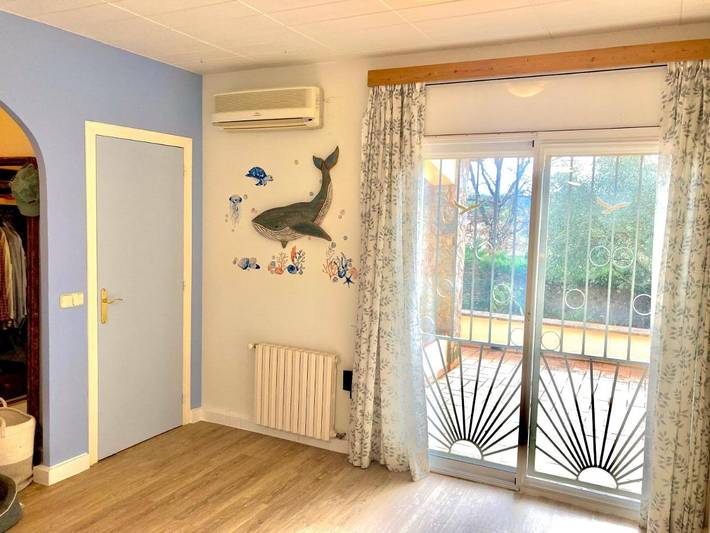 Casa rural para 6 personas, con Balcón y Terraza además de Jardín y Piscina en Llagostera - 4