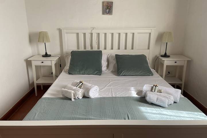 Prächtige Villa mit Panoramablick auf den Golf von Cagliari in Torre delle Stelle, Maracalagonis