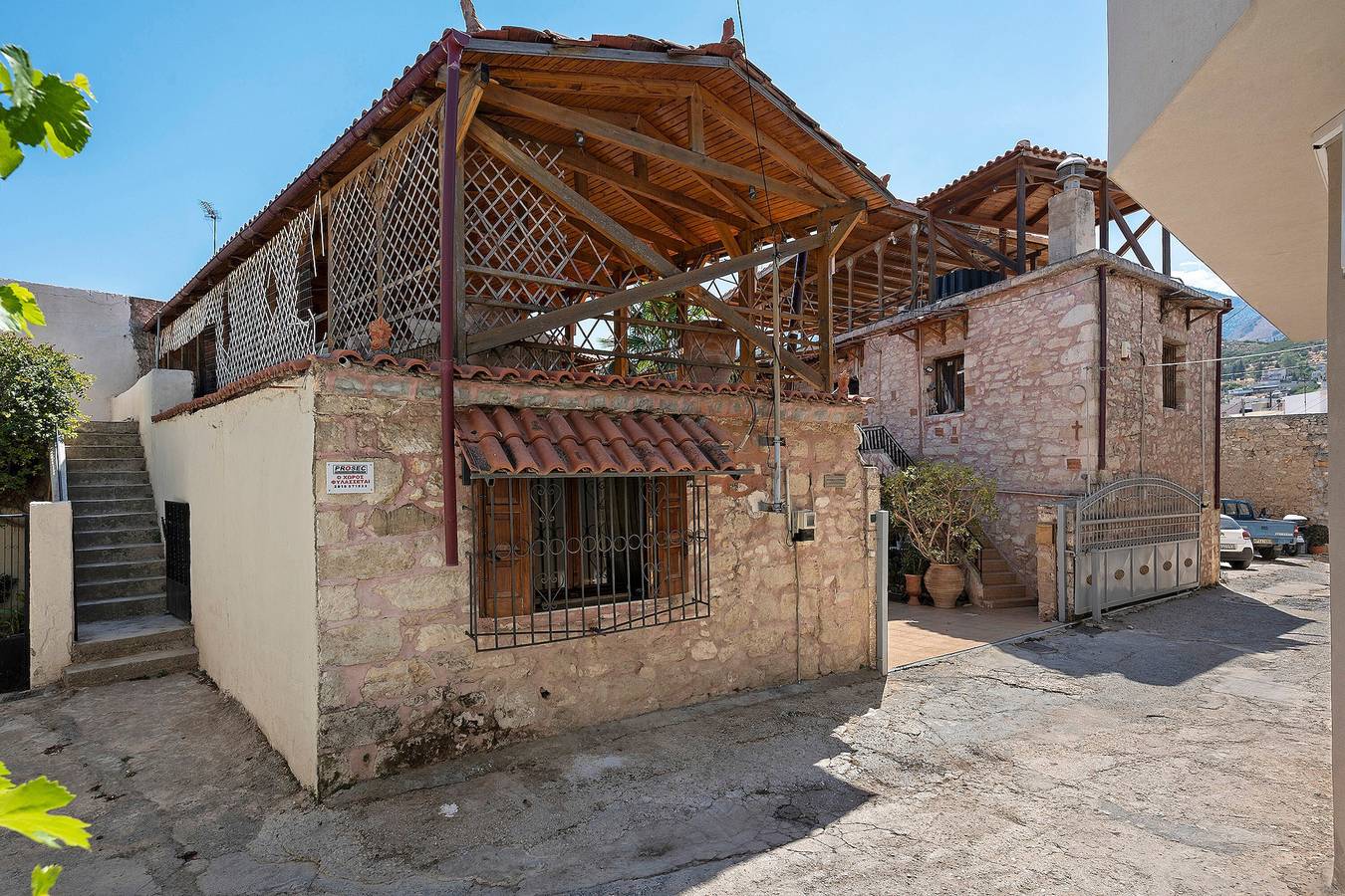Casa Vacanze 'School House 1922' con Vista Montagna, Wi-Fi e Aria Condizionata in Krousonas, Regione di Iraklio - Heraklion