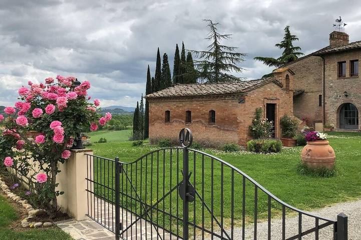 Agriturismo per 3 persone, con giardino e piscina in Chiusi