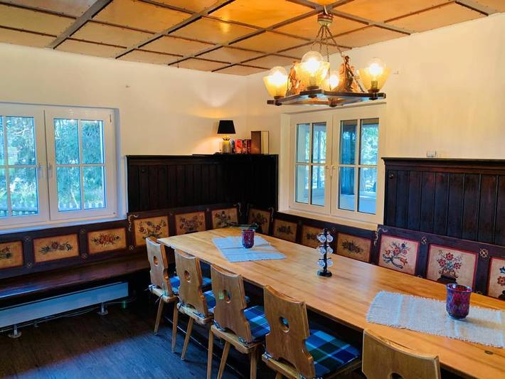 Ferienhaus für 12 Personen, mit Terrasse und Garten sowie Ausblick in Neuhaus am Rennweg - 3