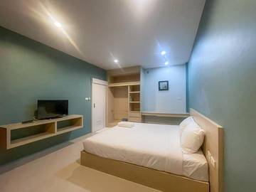 Gîte pour 2 personnes, avec balcon dans Nai Yang Beach