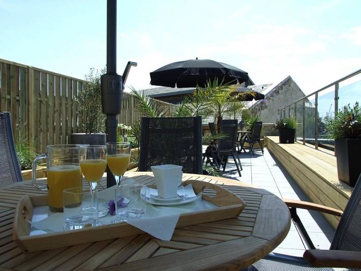 Location de vacances pour 4 personnes, avec terrasse dans Îles Anglo-Normandes - 2