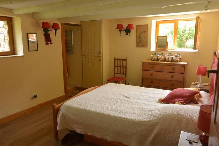 Gîte pour 8 personnes, avec jardin à Mourèze - 3