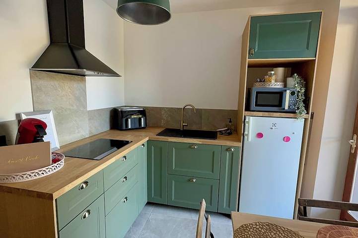 Gîte pour 3 personnes, avec terrasse, animaux acceptés à Brégnier-Cordon