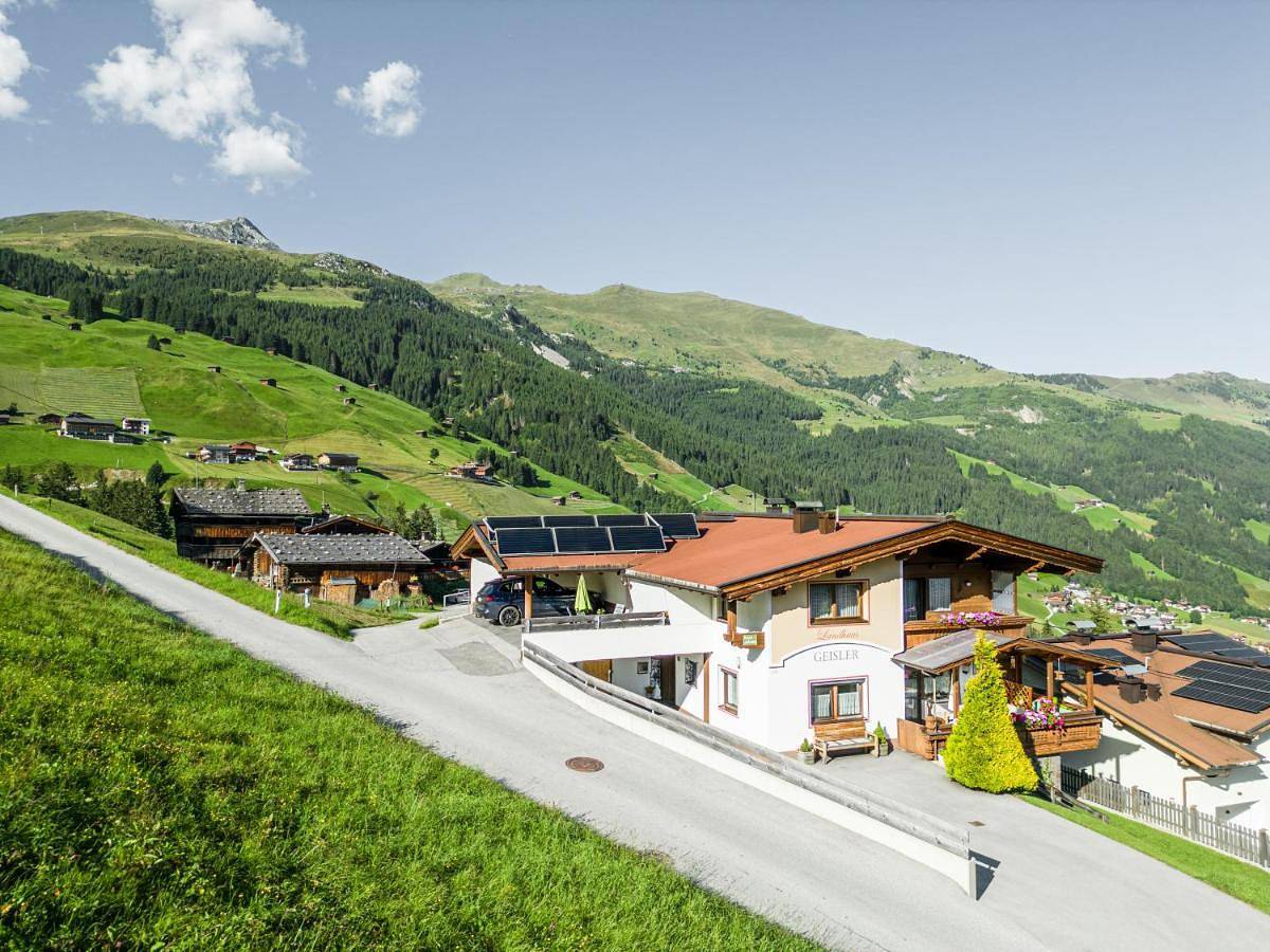 Ganze Wohnung, Landhaus Geisler in Tuxer Alpen, Hintertux