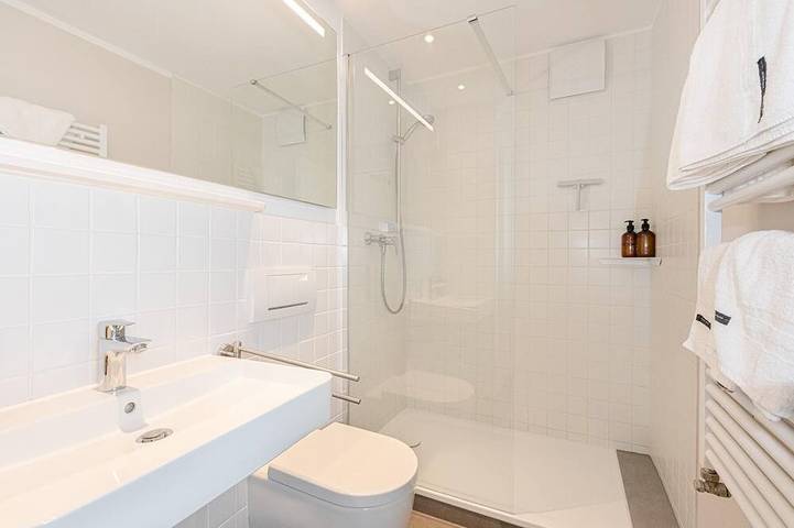 Ganze Wohnung, Studioapartment mit Blick auf die Domspitzen und Schlafgalerie in Köln, Rheinland