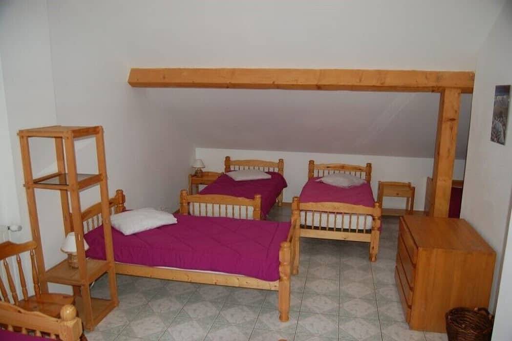 Maison Entière à Louer Pour 14 Personnes Dans les Gorges du Tarn in Gorges du Tarn Causses, Cévennes