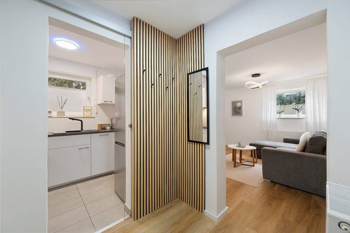 Hel lejlighed, Apartment “Auszeit” with Wi-Fi – newly renovated, family-friendly, central location in Calw, Nord Sortskoven