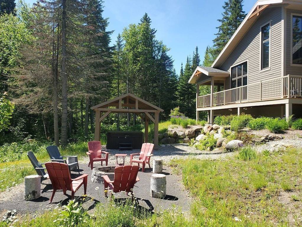 Rustic chic chalet in the forest in Le Massif