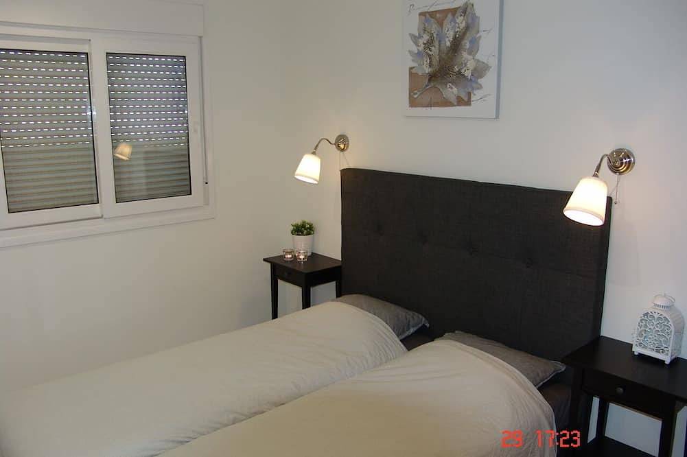 Apartamento entero, Hermoso apartamento en el campo de golf Condado de Alhama in Alhama de Murcia, Interior de Murcia