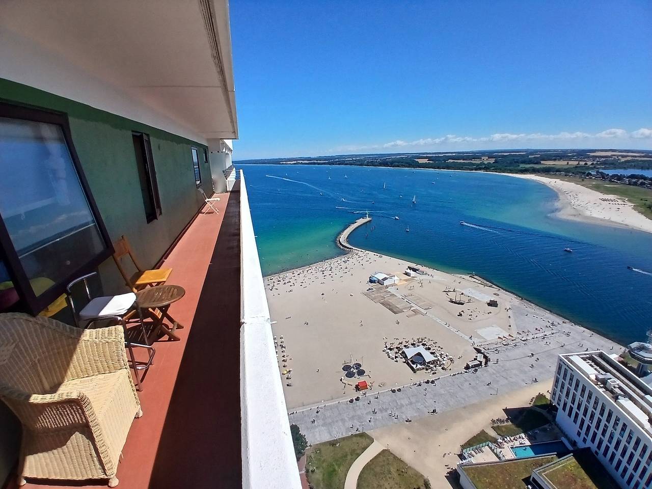 Ganzes Studio, App am Meer bis 2 Personen  32. Etage in Ostseebad Travemünde, Lübeck