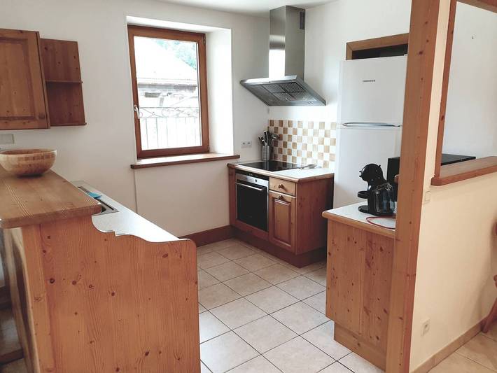 Appartement entier, Appartement confortable et lumineux, 66m², 2 chambres, 5 personnes, Beaufort – Wifi inclus, proche services in Beaufort (Western Alps), Beaufort (Rhône-Alpes)