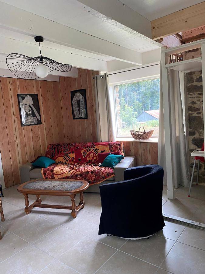 Gîte pour 4 personnes, avec vue et jardin dans Bringolo