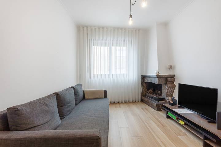 Holiday Home 'Beautiful Apartment Facing The Sea' with Wi-Fi in Esmoriz, Aveiro District