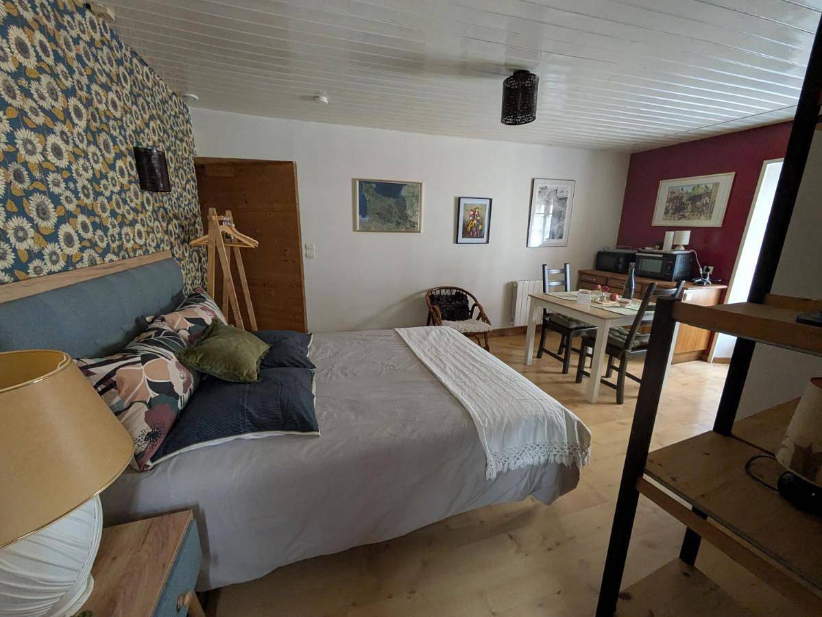 Appartement entier, One-Bedroom Apartment in Coutances, Région de Coutances