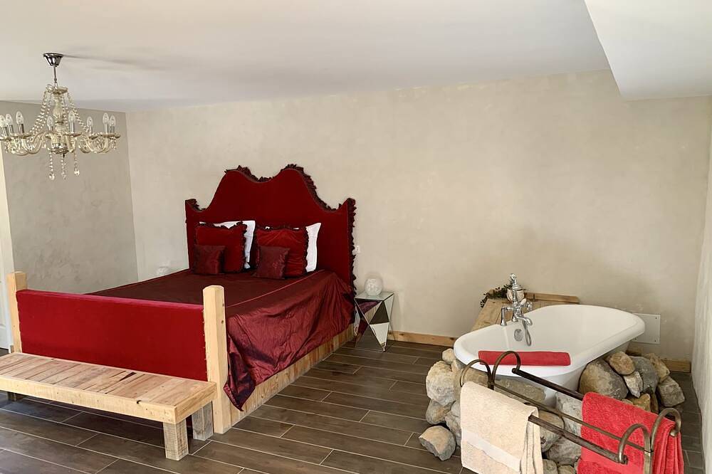 Überraschendes Bauernhaus in den Cevennen mit privatem Pool und Spa; Ruhe, Entspannung & Komfort in Vézénobres, Alès und Umgebung