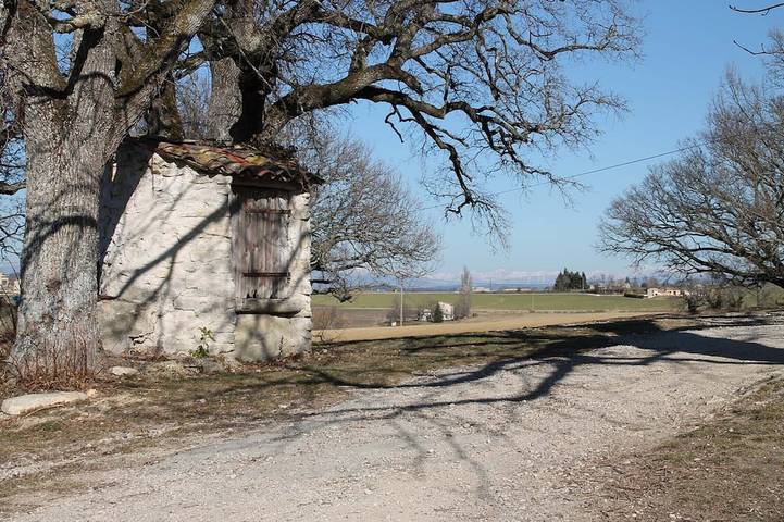 Freistehendes Steinhaus in Forcalquier, auf dem Land, mit herrlicher Aussicht in Forcalquier, Regionaler Naturpark Luberon