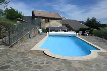 Gîte pour 9 personnes, avec jardin et balcon à Malbosc