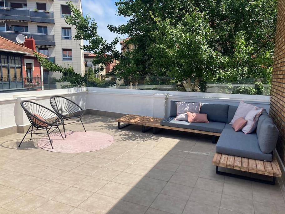 Ganze Wohnung, Penthouse Apartment in Portuzarra hondartza (Getxo), Getxo