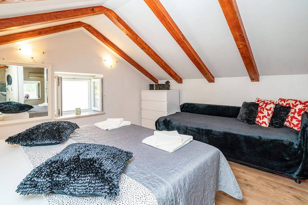1 bedroom amazing home in Komolac in Komolac, Grad Dubrovnik