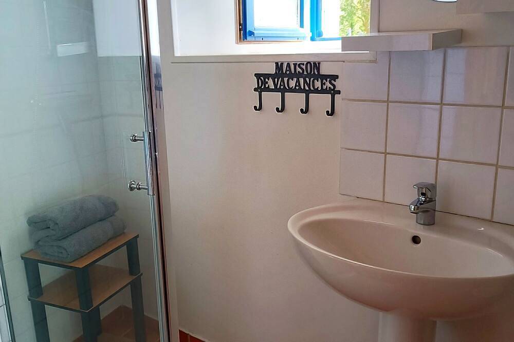 Gîte en pierre cocooning pour 2, Monts d'Arrée, proche Huelgoat. in Scrignac, Région de Châteaulin